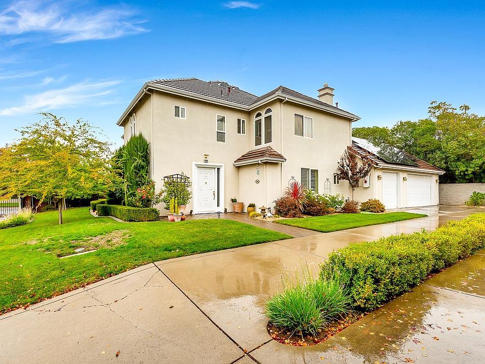 1st image of 830 Sierra Oaks Vista Ln