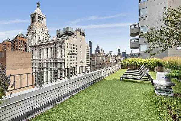 Sold by Compass | media 9