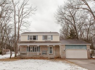 121 Mill Brook Ct, Muskegon, MI 49442