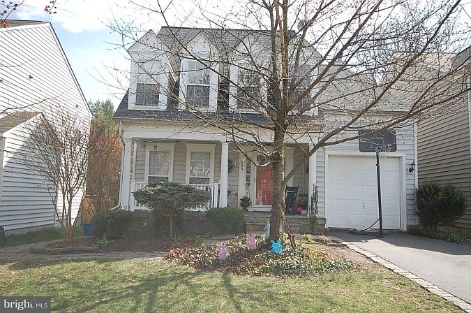 1st image of 503 N St NE