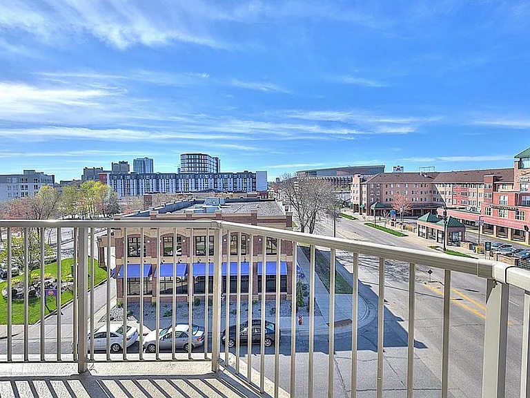 2600 University Ave SE #417 — Photo 11