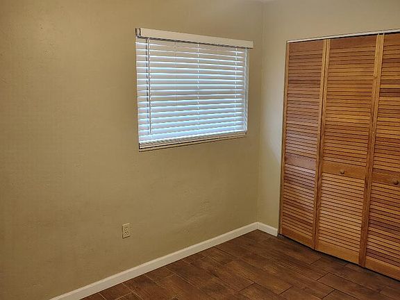 4th image of 2617 Sydelle St
