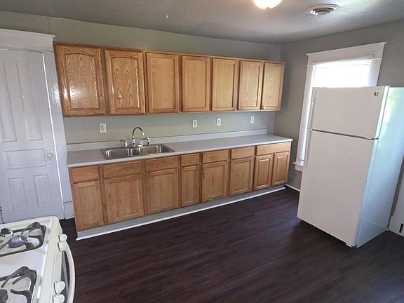 3rd image of 1214 Hamilton STREET