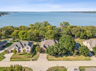 401 Paradise Cv, Shady Shores, TX 76208