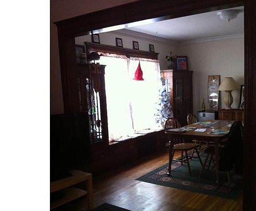 3rd image of 14701 Leonard Ave