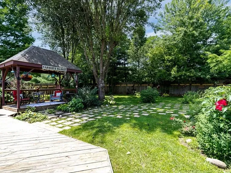8881 Evan Ct — Photo 14