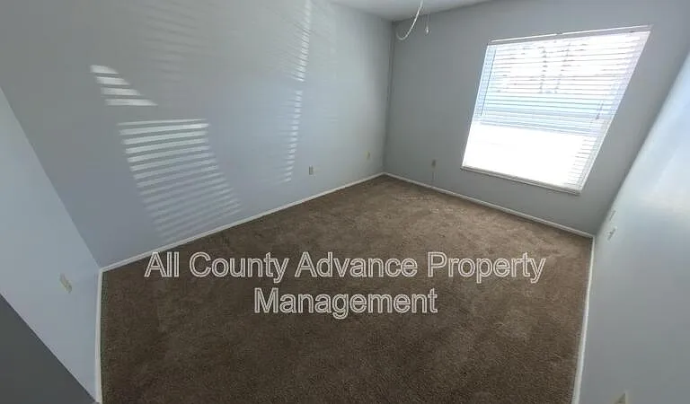 6189 Chesham Dr #1 — Photo 8