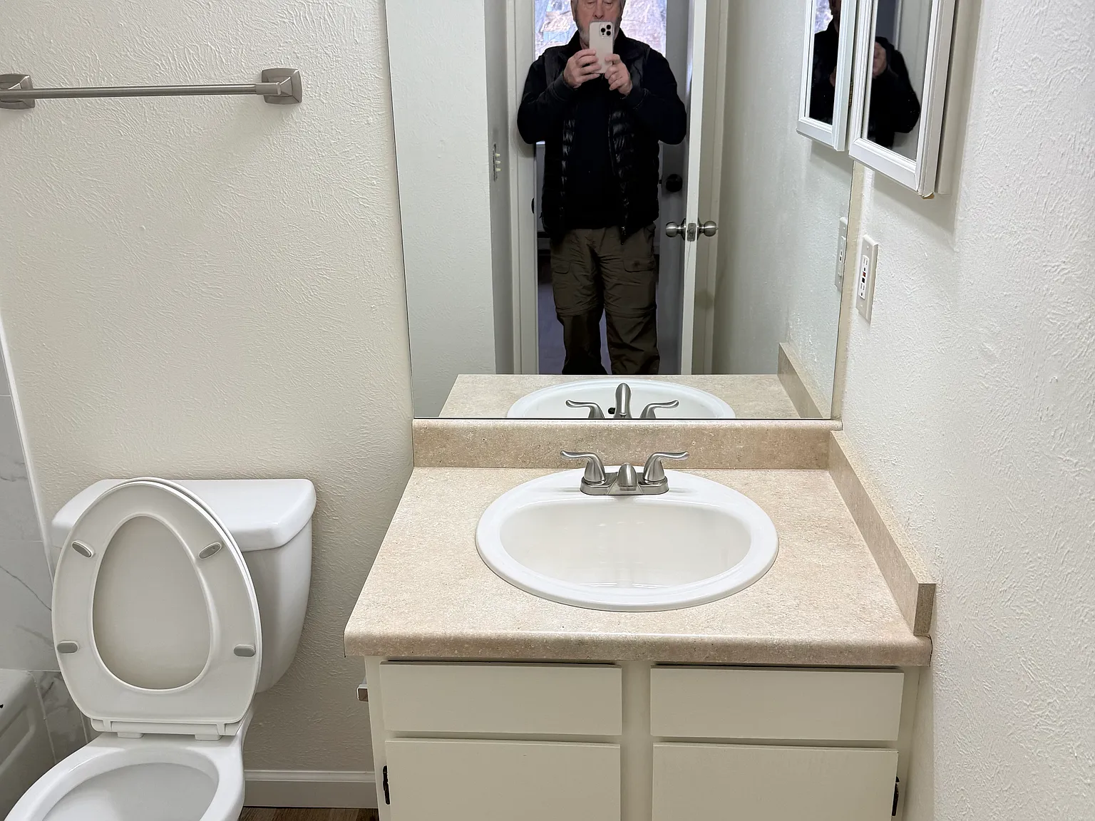 1 bed, 550 sqft, $1,700 — Photo 4