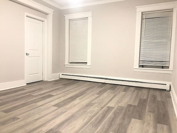 4th image of 234 Jewett Ave #16E