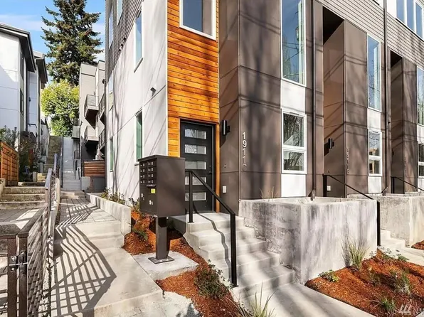 1911 15th Ave S #C, Seattle, WA 98144