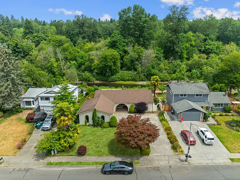 Riverview Dr NE — Photo 31
