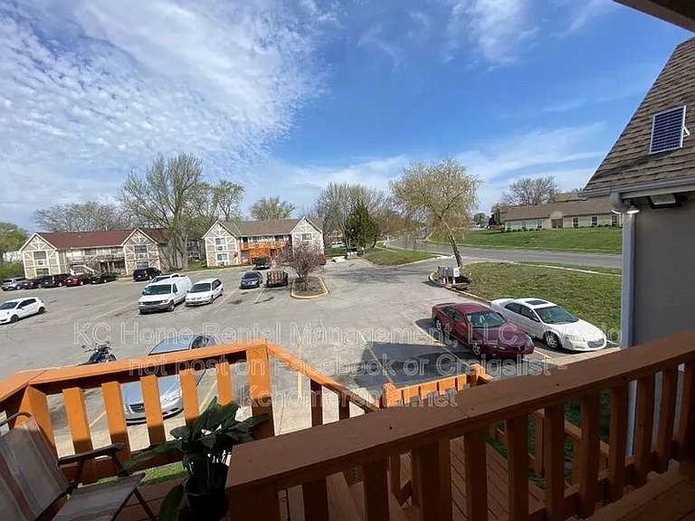 551 N Somerset Ter #A — Photo 4