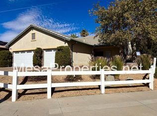 13192 Luna Rd, Victorville, CA 92392