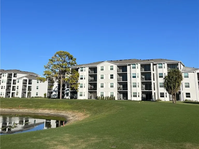 18451 Copperhead Ct N #535 — Photo 24