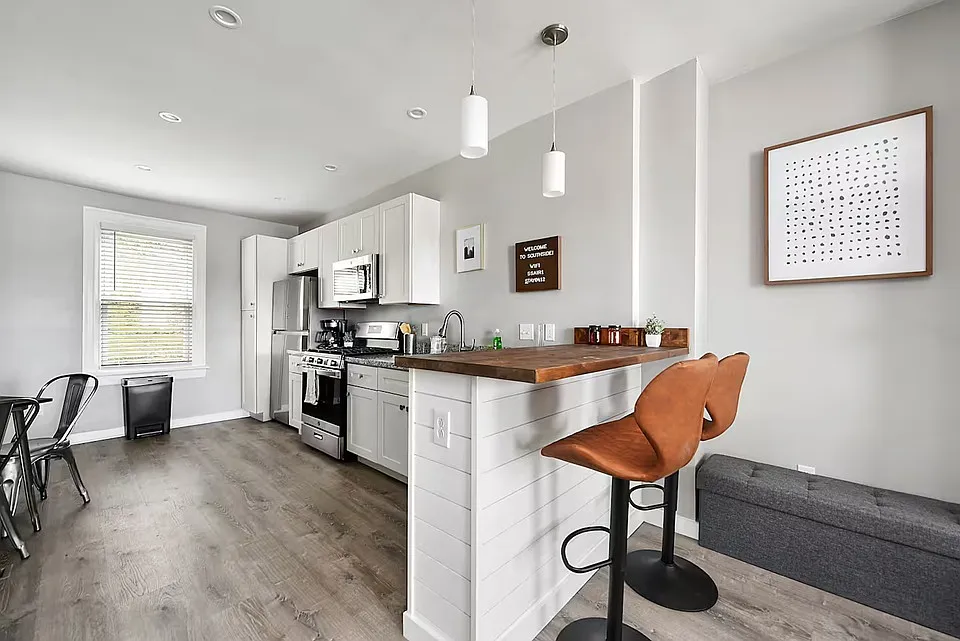 3 bed, $2,095 — Photo 4