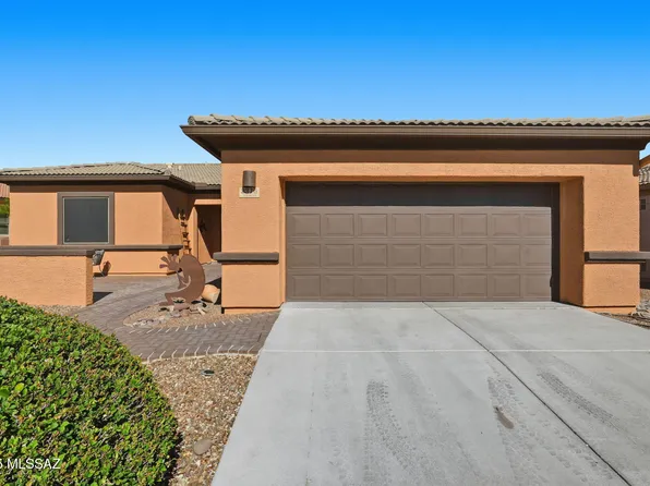 2316 W Calle Balaustre, Green Valley, AZ 85622