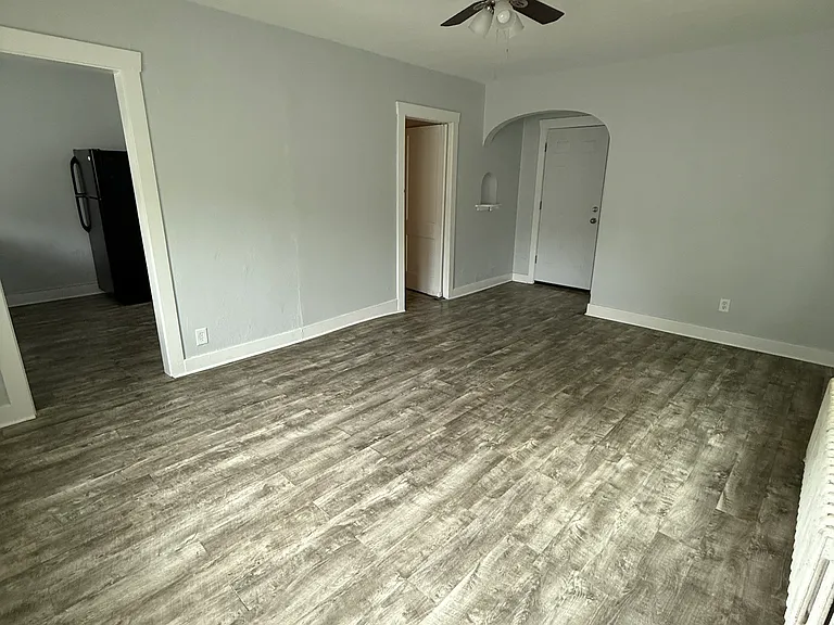 224 Jefferson Ave #3 — Photo 5
