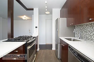 Rented by NextStopNY
