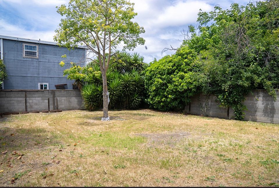 1st image of 1759 85th Ave