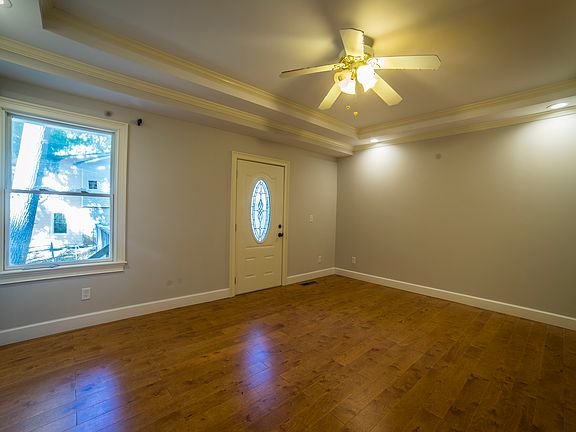 4th image of 5303 Audubon Pl