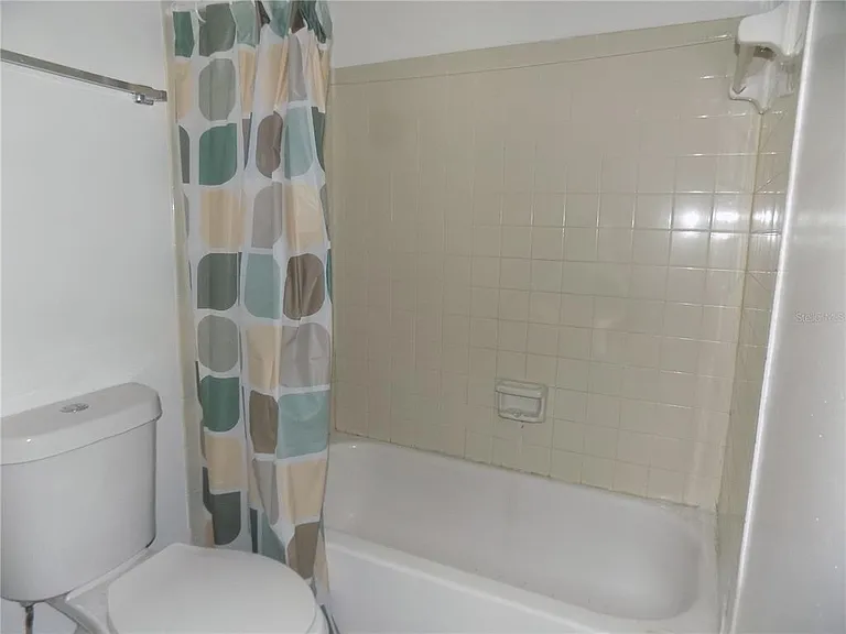 6124 SW 10th Pl #A — Photo 16