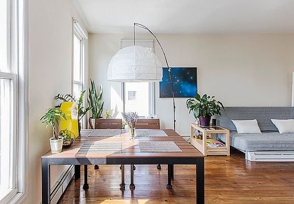 2nd image of 376 Palmetto St #3