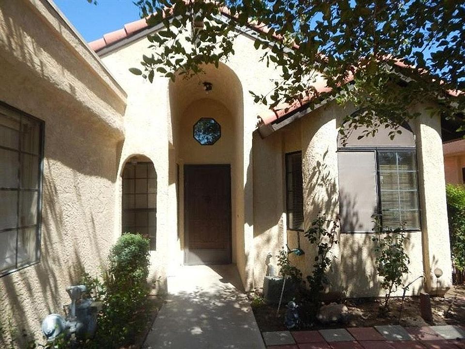 house photo