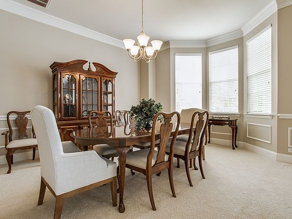 5th image of 2622 Merlin Dr