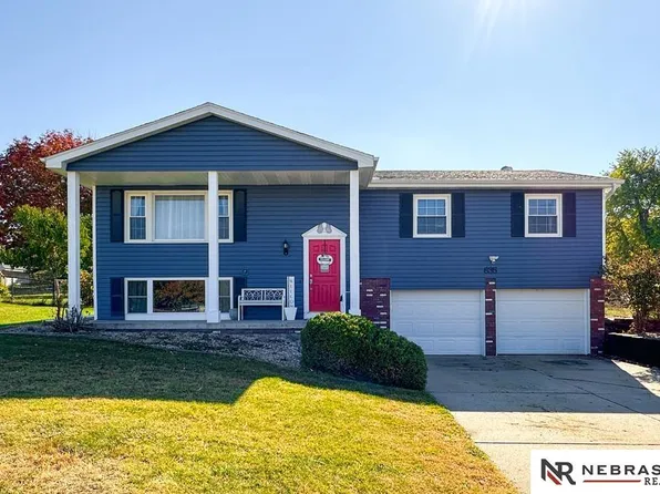 835 Calais St, Bellevue, NE 68123
