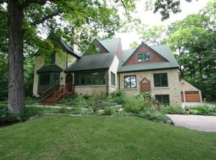 12550 Green Meadow Pl, Elm Grove, WI 53122