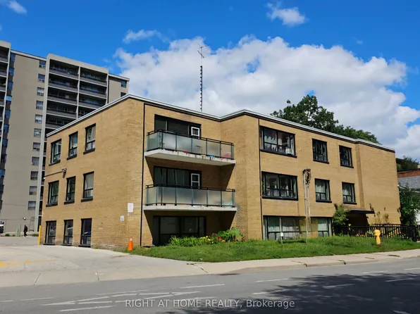 20 Cosburn Ave, Toronto, ON