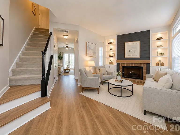 9535 Lina Ardrey Ln — Photo 3