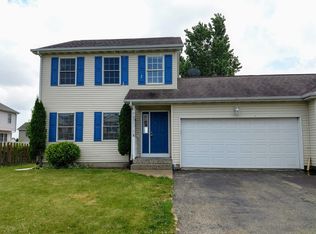 1496 Stonefield Dr, Dekalb, IL 60115