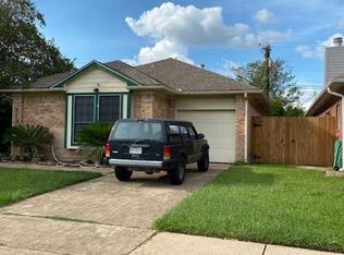 713 Prairie Ln, Angleton, TX 77515
