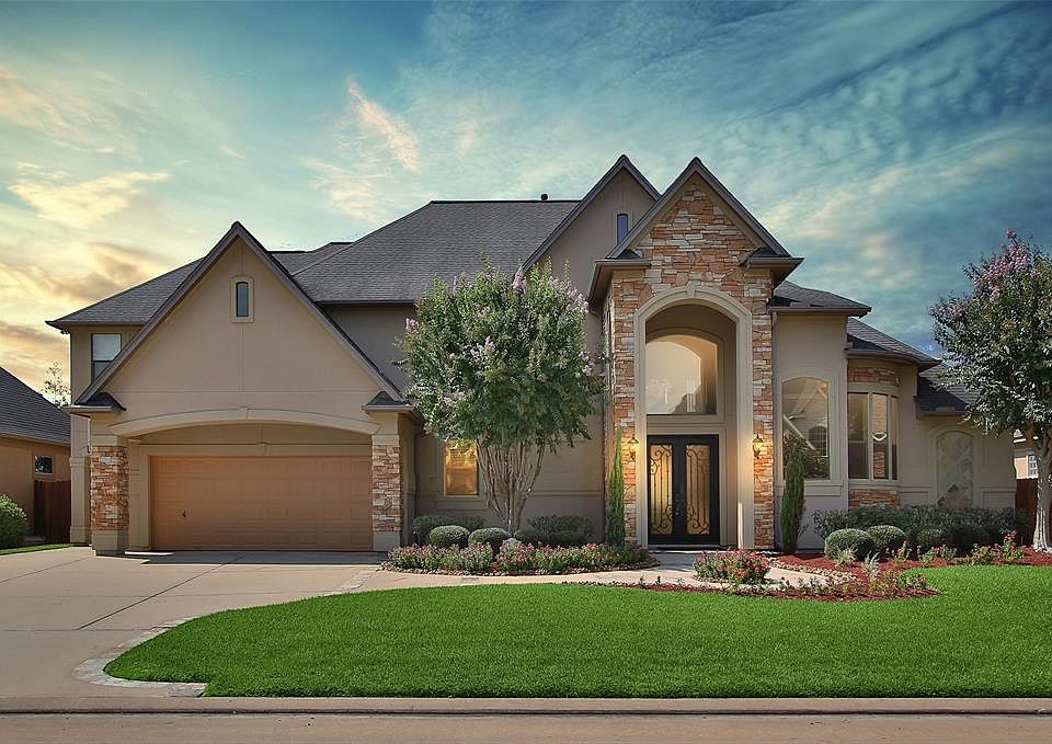 1st image of 15806 Medina Lake Ln