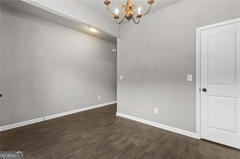 4 bed, 2.5 bath, 2045 sqft, $2,200 — Photo 4
