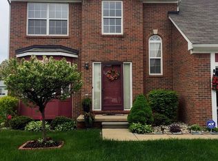 311 Shari St, Pontiac, MI 48341