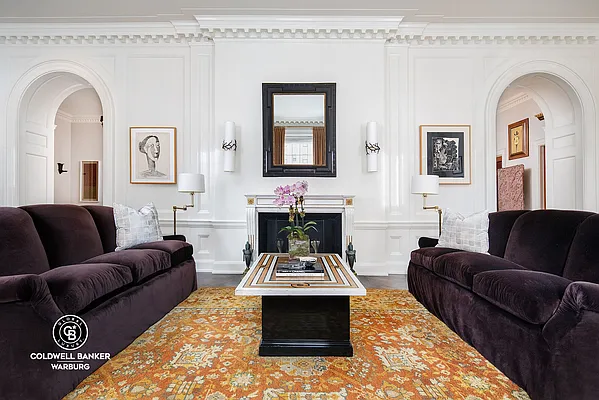 Sold by Coldwell Banker Warburg | media 2