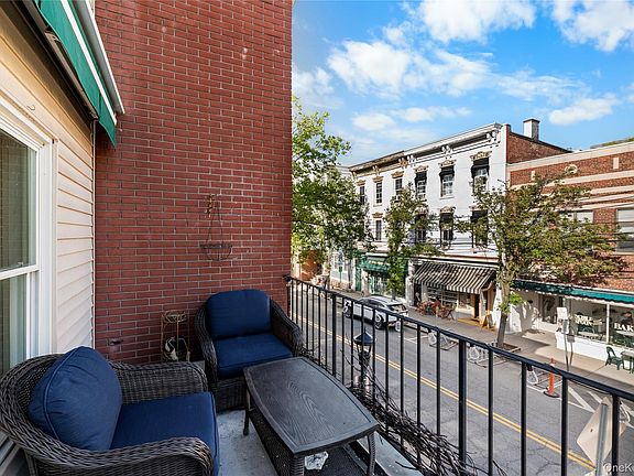 2nd image of 50 N Broadway #11