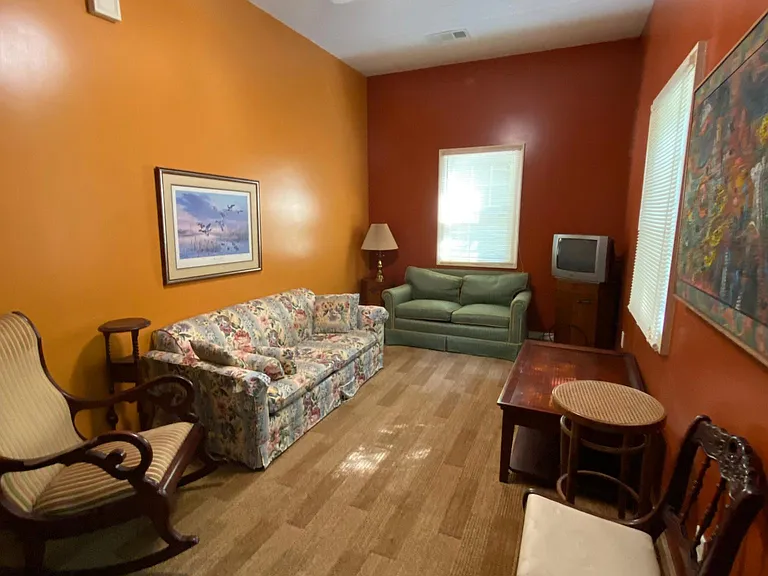 2090A N Jefferson St NE — Photo 9