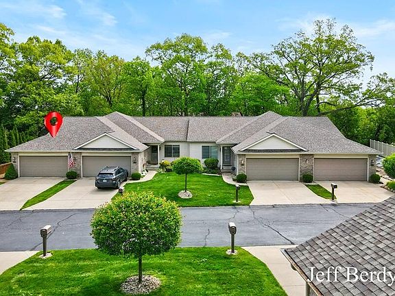 3rd image of 4392 Idlewood Dr SW #25