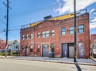 669 24th St #3, Oakland, CA 94612