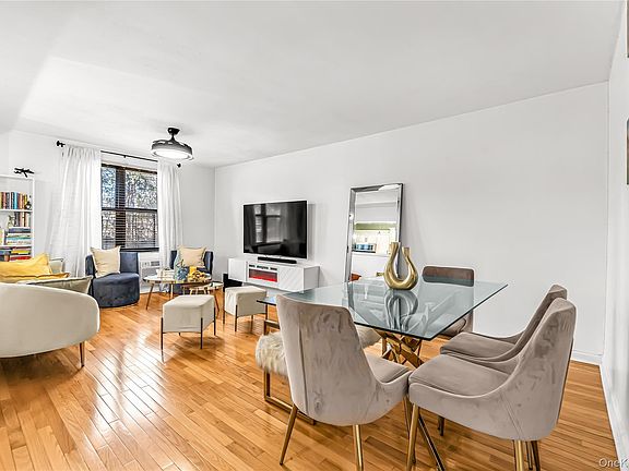 3rd image of 3 Remsen Road #2L