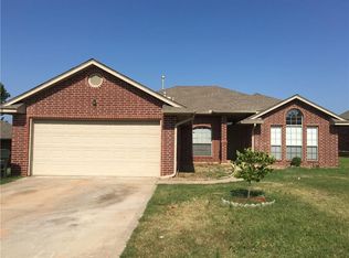 2018 Huntington Rd, Midwest City, OK 73130