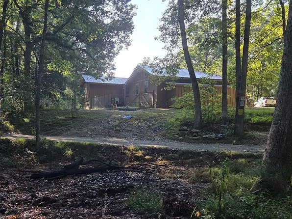 364 Cox Rd, Blue Ridge, GA 30513
