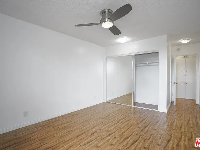 425 S Kenmore Ave #311 — Photo 16