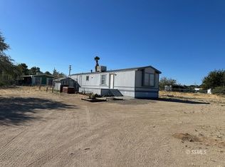 1114 S Greenlawn St, Ridgecrest, CA 93555