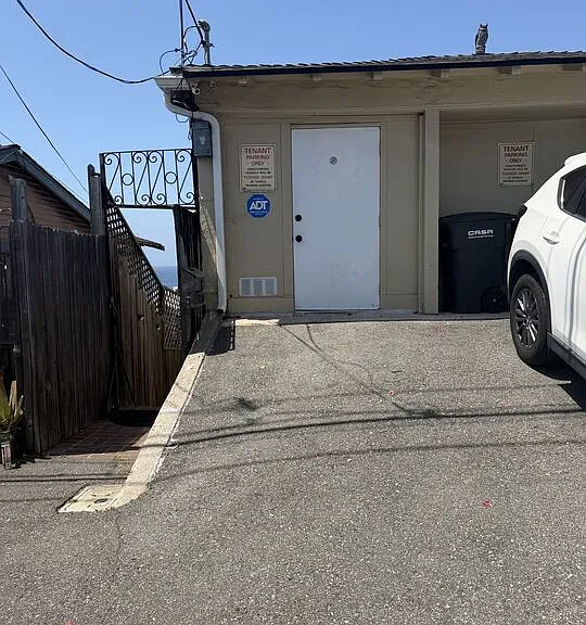 653 Ramona Ave — Photo 44