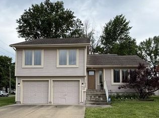 11533 E 74th Street Ct, Raytown, MO 64133