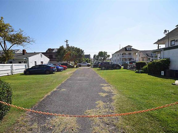 4th image of 237 E Juniper Ave